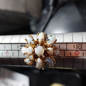 Vintage 60's 18k 0pal Cluster Ring